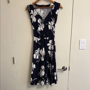 Trashy Diva Blue  and White Sleeveless V-Neck Midi Dress